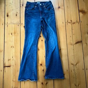Good American high waisted flare jeans with tummy control dark wash size 12/31